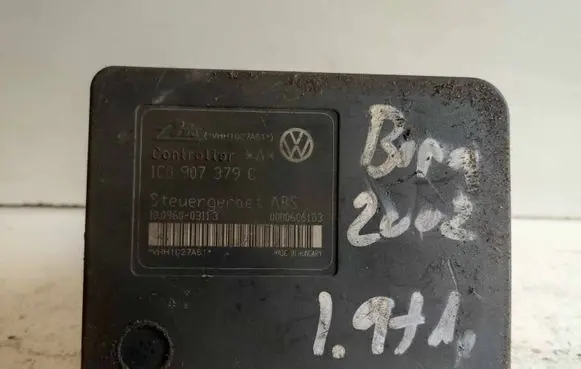 Volkswagen Golf IV ABS Pump 1C0907379C 00006061D3 10096003113