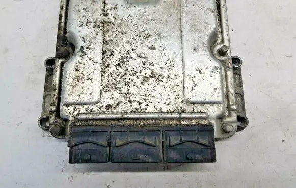Renault Laguna II Engine control unit/module 0281011101 nr1620