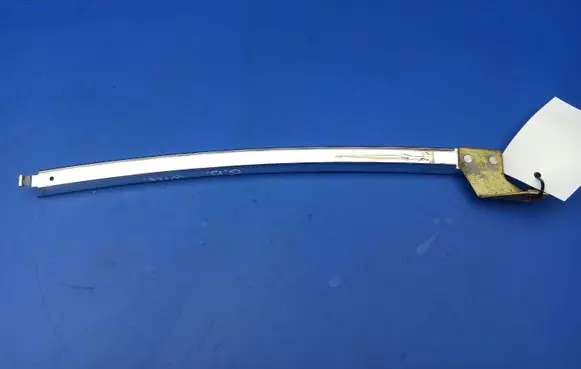 Mercedes-Benz S W126 Rear door windshield rail 1267300219