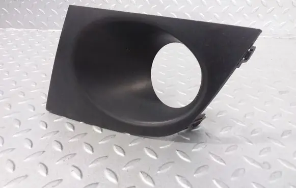 Nissan Tiida C11 Front fog light trim/grill 62257EM30A 62257EM30B