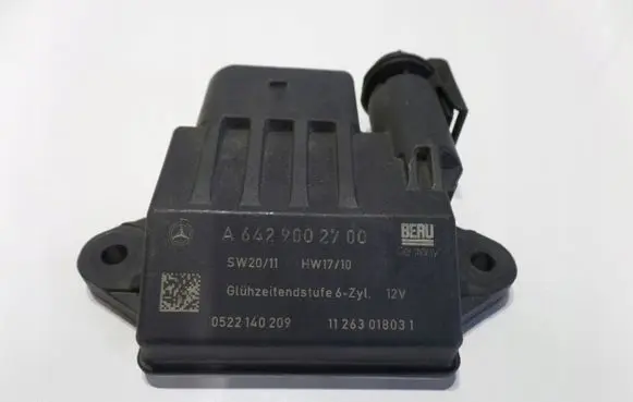 Mercedes-Benz CLS C219 Glow plug pre-heat relay A6429002700
