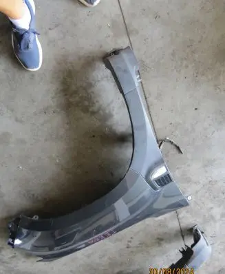 Dacia Duster II Fender