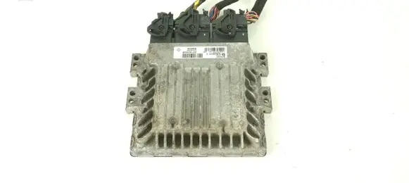 Dacia Duster Engine control unit/module ECU 237104454R 237102259R
