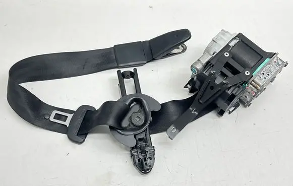 Porsche Cayenne (92A) Front seatbelt 7N0857737DE 305973210 3066322