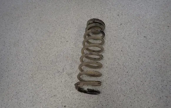 Hyundai i40 Rear coil spring