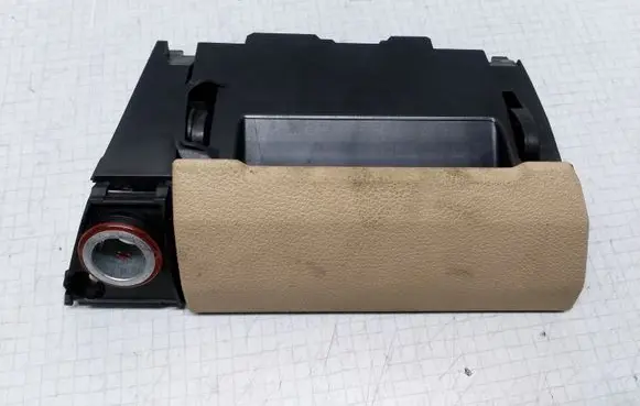Volkswagen Touran I Car ashtray 1T1857961