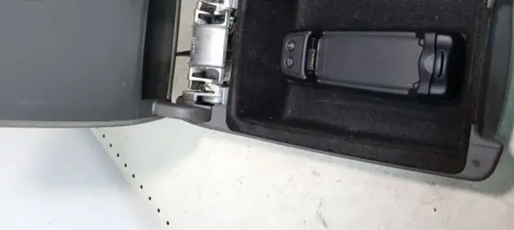 Audi A6 S6 C6 4F Armrest 4F0864114