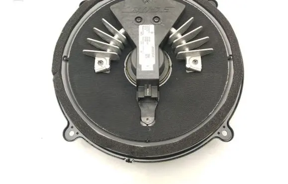 Maserati Quattroporte Subwoofer speaker 197503