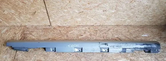 Toyota Corolla Verso AR10 Side skirt front trim 