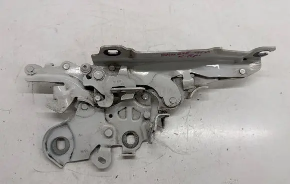 BMW 2 F44 Engine bonnet/hood hinges 7450923 41007450923