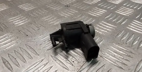 Volkswagen Golf VI Vacuum valve 1K0906283A