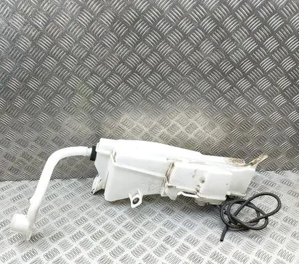 Volvo S90, V90 Windshield washer fluid reservoir/tank 32342613