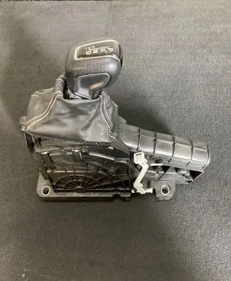 Volvo XC60 Gear shifter/selector P32240585 T20190312023547 32240585