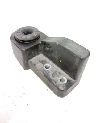 Opel Astra K Radiator mount bracket 13466591 688437545