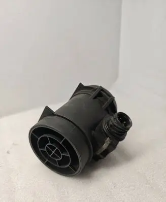 BMW 5 E39 Mass air flow meter 1703275