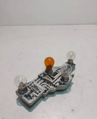 Skoda Octavia Mk2 (1Z) Tail light bulb cover holder 1Z9945257 27592102