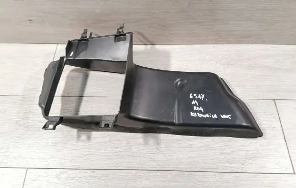 Audi A4 S4 B9 Intercooler air guide/duct channel 8K0121673