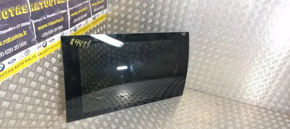 Chrysler Voyager Sliding door window/glass 