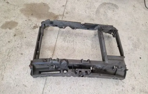 Peugeot 2008 I Radiator support slam panel 9801492280