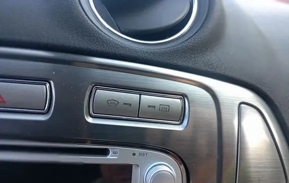 Ford Mondeo MK IV Windscreen/window heater switch 