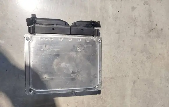 Audi A4 S4 B6 8E 8H Engine control unit/module 8e0909518al 0261208228
