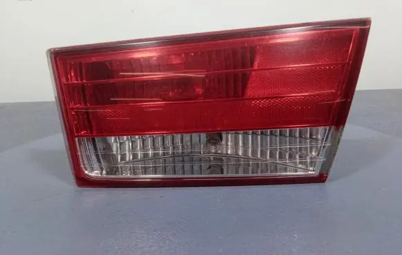Hyundai Sonata Rear/tail lights 92404-3K0