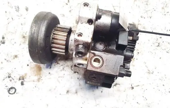 Fuel injection high pressure pump