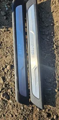 Jeep Grand Cherokee Foot area side trim 