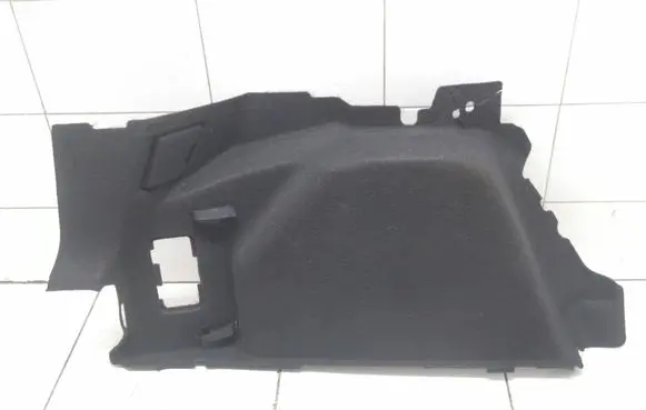 Ford Focus Trunk/boot lower side trim panel 