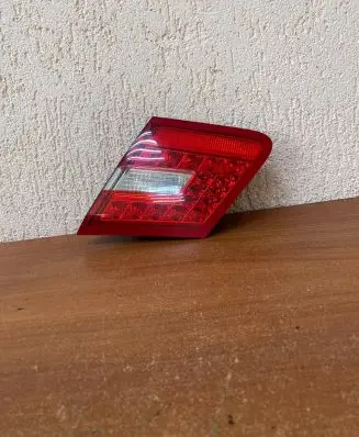 Mercedes-Benz E C207 W207 Tailgate rear/tail lights A2078200464 542622 544