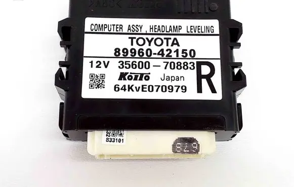 Toyota RAV 4 (XA40) Light module LCM 3560070883 8996042150