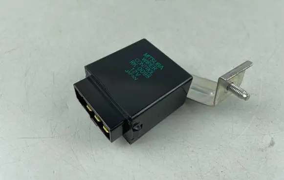 Subaru Forester SG Window wiper relay RK0098