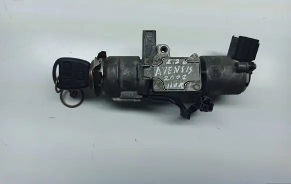 Toyota Avensis T250 Ignition lock 450200504 N05015178
