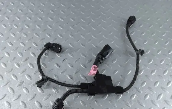 Toyota Corolla Cross Fuel injector wires 8221976020A 8221976020