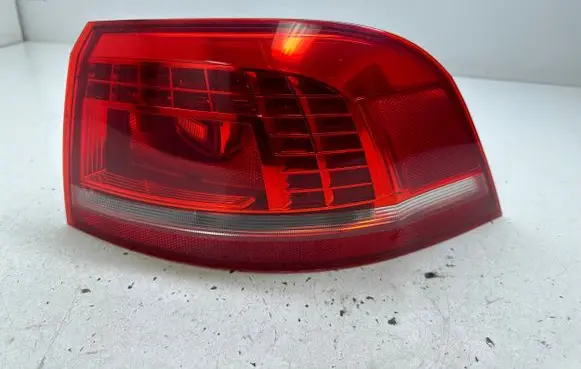 Volkswagen Passat Alltrack Rear/tail lights 3AF945208B 2SK01074602