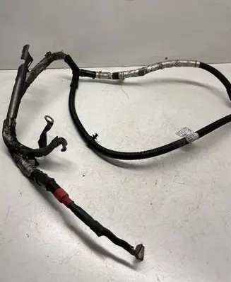 BMW 3 F30 F35 F31 Positive cable (battery) 8584698 615500 8584699