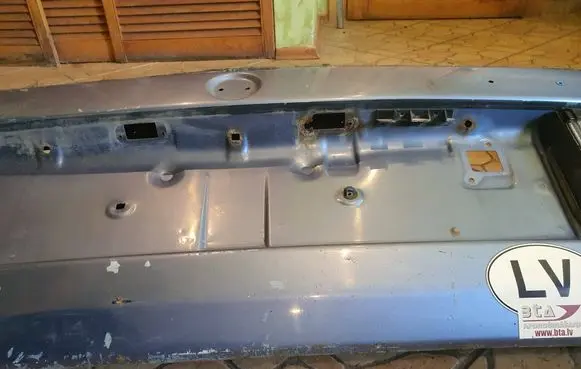 Volkswagen PASSAT B3 Tailgate/trunk spoiler