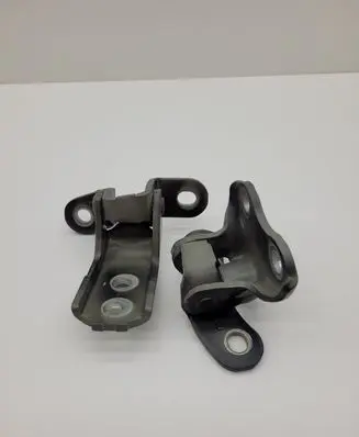 Toyota Auris E180 Front door hinge set 