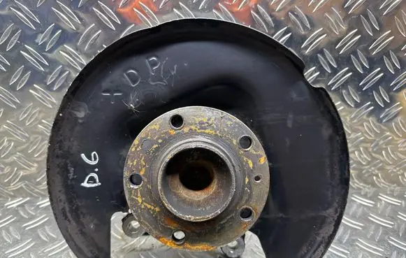 Peugeot 308 Rear wheel hub 9811408680