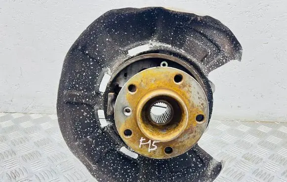 BMW X5 F15 Rear wheel hub spindle/knuckle 687721801