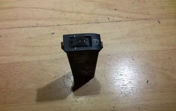 BMW 7 E38 Headlight level height control switch 8352254