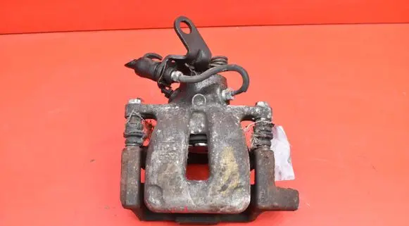 Volkswagen Jetta V Rear brake caliper