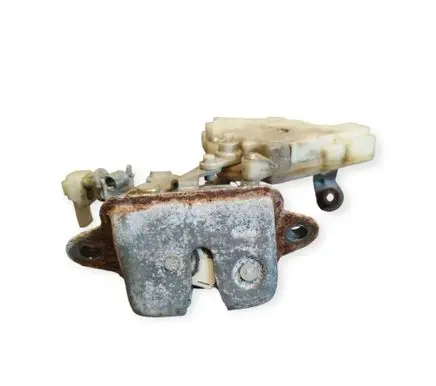 Tailgate/trunk/boot lock/catch/latch