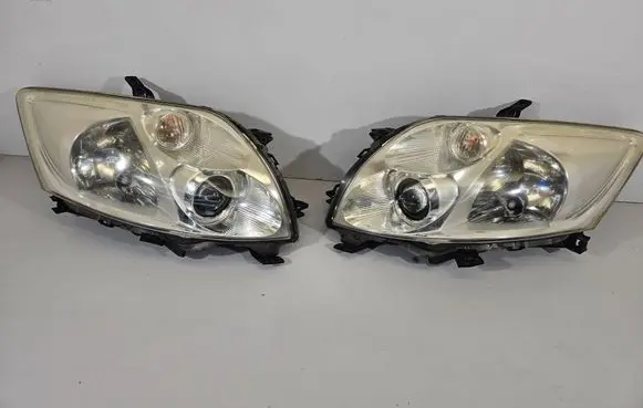 Toyota Auris 150 Headlights/headlamps set 