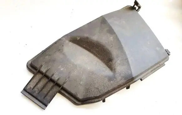 Mercedes-Benz C W203 Fuse box cover 2035450203