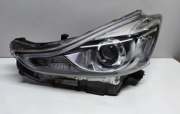 Toyota Prius+ (ZVW40) Headlight/headlamp