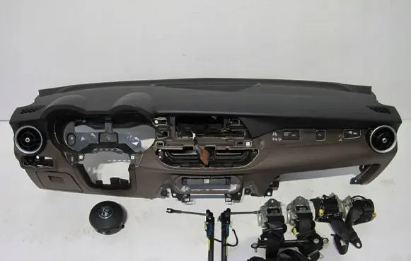 Alfa Romeo Stelvio Radio/GPS head unit trim 