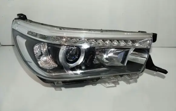 Toyota Hilux (AN120, AN130) Headlight/headlamp