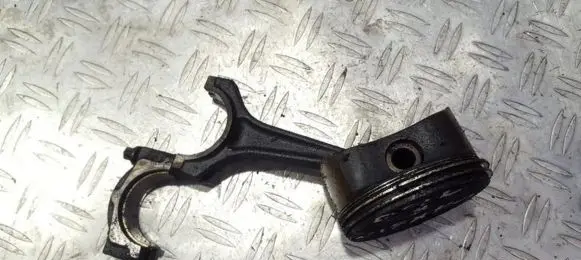 Opel Vectra B Piston with connecting rod