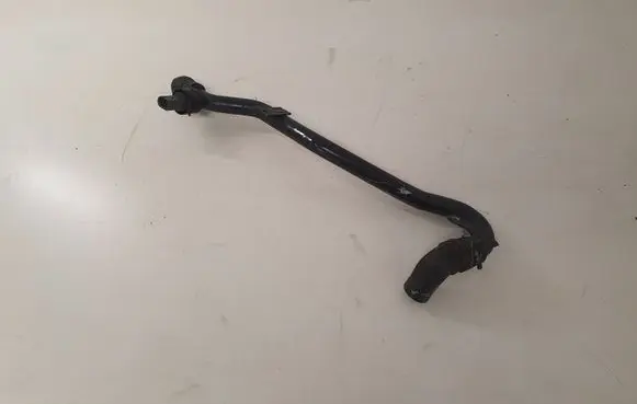 Volkswagen PASSAT B6 Engine coolant pipe/hose 5N0121065